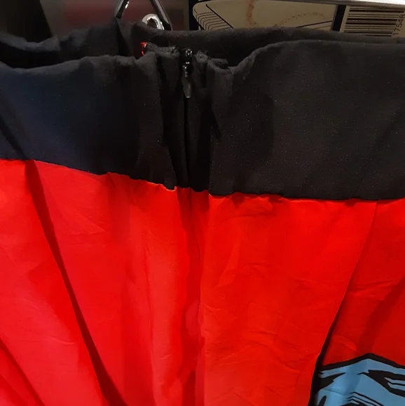 Red Graphic Print Wonder Woman Skirt - Picture 7 of 7